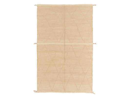 A natural Moroccan jute rug in beige featuring a subtle diamond pattern. This lightweight and eco-friendly rug adds a rustic touch to any room, ideal for minimalist or bohemian decor, and is customizable to any size.
