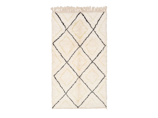 Handmade Wool Rug with Black and Yellow Diamond Pattern – Cozy Modern Area Rug, Boho Chic Accent for Living Room
Description:
Elevate your home with this stunning handmade wool rug, showcasing a bold diamond pattern in black and soft yellow accents against a plush ivory background. This rug combines modern design with cozy comfort, making it a perfect addition to your living room, bedroom, or any space that needs a stylish touch. The soft, textured wool adds warmth and sophistication, while the unique patte